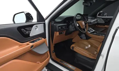 Lincoln Aviator 2023, 47800 км, за 31249.58 USD - фото 10