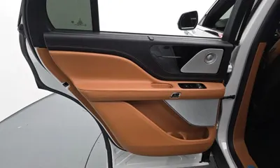 Lincoln Aviator 2023, 47800 км, за 31249.58 USD - фото 25