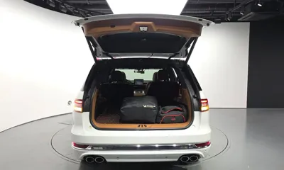 Lincoln Aviator 2023, 47800 км, за 31249.58 USD - фото 33