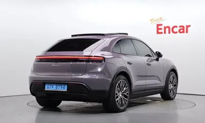 Porsche Macan 2025, 10167 км, за 68078.21 USD