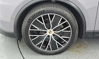 Porsche Macan 2025, 10167 км, за 68078.21 USD