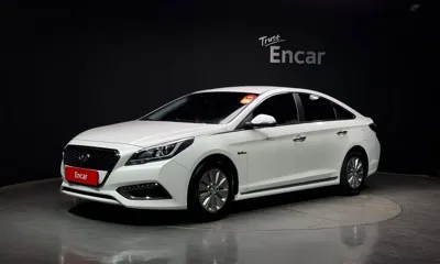 Hyundai Sonata · 2015 год