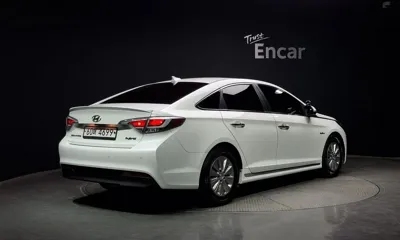 Hyundai Sonata 2015, 119697 км, за 6240.14 USD