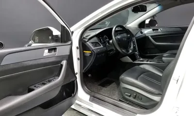 Hyundai Sonata 2015, 119697 км, за 6240.14 USD - фото 10
