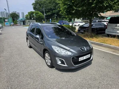 Peugeot 308 2013, 170000 км, за 1888.39 USD