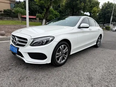 Mercedes-Benz C-Class 2016, 90000 км, за 9199.11 USD