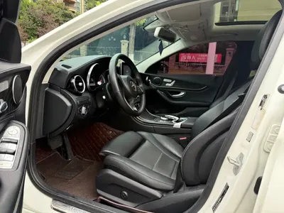 Mercedes-Benz C-Class 2016, 90000 км, за 9199.11 USD