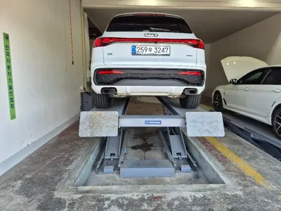 Audi Q5 2025, 9055 км, за 51377.2 USD