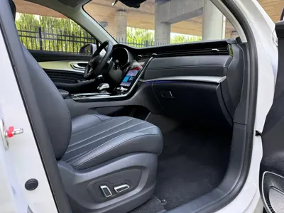 Roewe RX5 Max 2020, 40000 км, за 7363.2 USD - фото 9