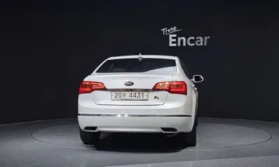 Kia K7 2011, 95112 км, за 2100.56 USD