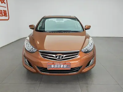 Hyundai Elantra Langdong 2012, 75500 км, за 2339.57 USD
