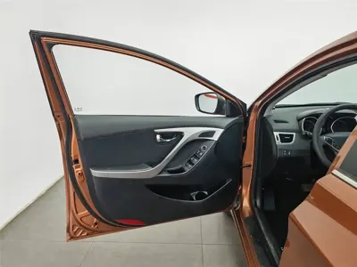 Hyundai Elantra Langdong 2012, 75500 км, за 2339.57 USD - фото 8
