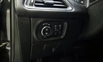 ChevroletGMDaewoo Cruze 2017, 82978 км, за 4753.53 USD - фото 19