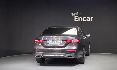 Mercedes-Benz E-Class 2021, 105908 км, за 21127.21 USD