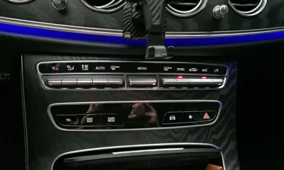 Mercedes-Benz E-Class 2021, 105908 км, за 21127.21 USD - фото 33