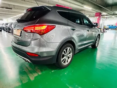 Hyundai Santafe 2014, 162083 км, за 4551.67 USD