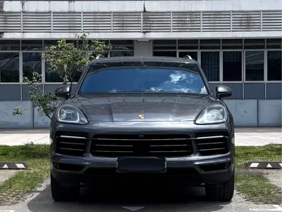 Porsche Cayenne Hybrid 2022, 80000 км, за 56771.66 USD