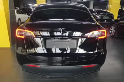 Tesla Model Y 2022, 100500 км, за 23389 USD
