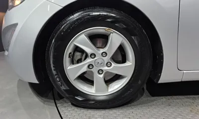 Hyundai Avante 2016, 105168 км, за 4069.84 USD