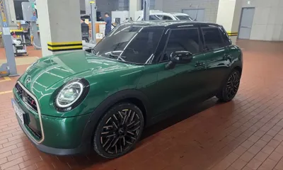 MINI Cooper · 2025 год