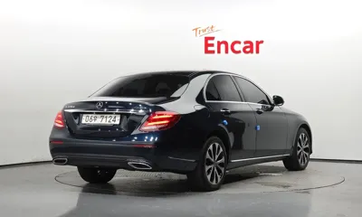 Mercedes-Benz E-Class 2017, 86194 км, за 15436.15 USD
