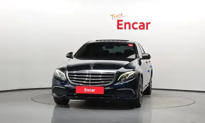 Mercedes-Benz E-Class 2017, 86194 км, за 15436.15 USD