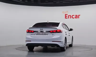 Hyundai Avante 2016, 110096 км, за 5682.19 USD