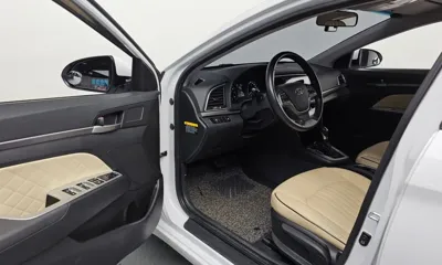 Hyundai Avante 2016, 110096 км, за 5682.19 USD - фото 10
