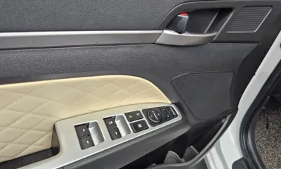 Hyundai Avante 2016, 110096 км, за 5682.19 USD - фото 18