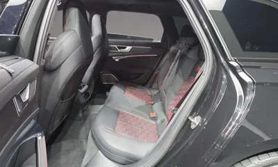 Audi RS6 2025, 4175 км, за 112461.77 USD - фото 12
