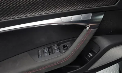 Audi RS6 2025, 4175 км, за 112461.77 USD - фото 20