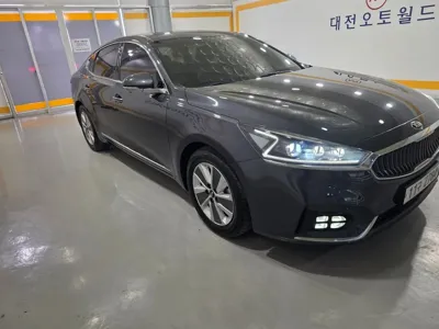 Kia K7 2017, 190024 км, за 6170.41 USD