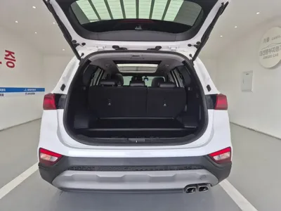 Hyundai Santafe 2019, 68225 км, за 13719.31 USD