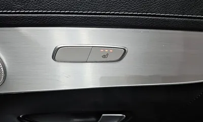 Mercedes-Benz GLC-Class 2019, 63162 км, за 22280.14 USD - фото 18