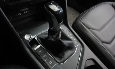 Volkswagen Tiguan 2021, 71724 км, за 19841.29 USD - фото 9