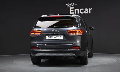 Kia Sorento 2015, 181191 км, за 6892.48 USD