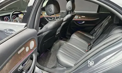 Mercedes-Benz E-Class 2019, 37035 км, за 19377.29 USD - фото 12