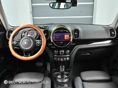 MINI Countryman 2021, 60425 км, за 15628.05 USD - фото 7