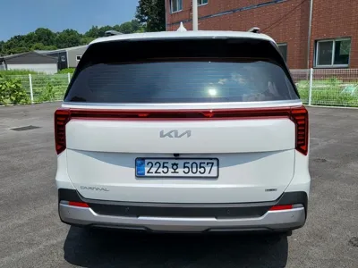 Kia Canival 2025, 2300 км, за 17218.53 USD