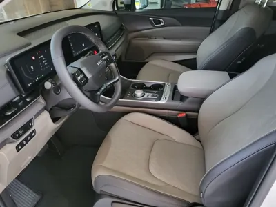 Kia Canival 2025, 2300 км, за 17218.53 USD - фото 12