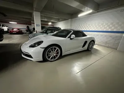 Porsche 718 · 2022 год