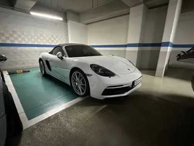 Porsche 718 2022, 19000 км, за 63814.52 USD