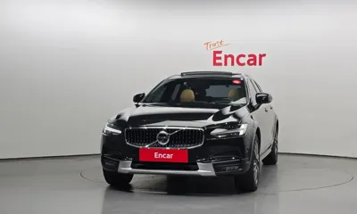 Volvo V90 2020, 121976 км, за 15370.46 USD