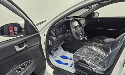 Kia K5 2018, 125088 км, за 6078.62 USD - фото 10
