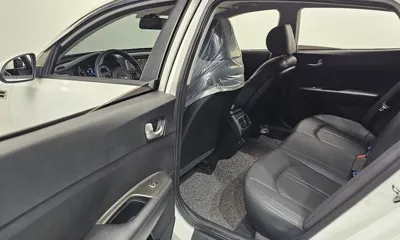Kia K5 2018, 125088 км, за 6078.62 USD - фото 11