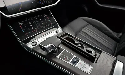 Audi A6 2023, 9174 км, за 33046.33 USD - фото 9