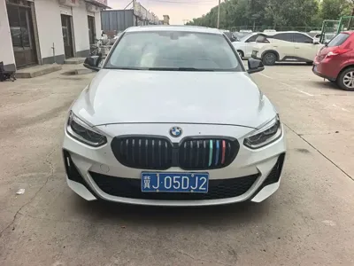 BMW 1 Series 2023, 44000 км, за 15670.39 USD