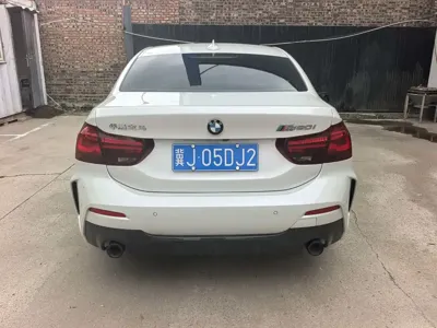 BMW 1 Series 2023, 44000 км, за 15670.39 USD