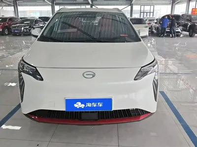 AION AION Y 2025, 41400 км, за 11389.38 USD