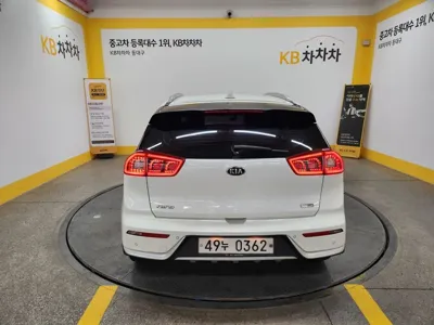 Kia Niro 2017, 71385 км, за 7730.43 USD